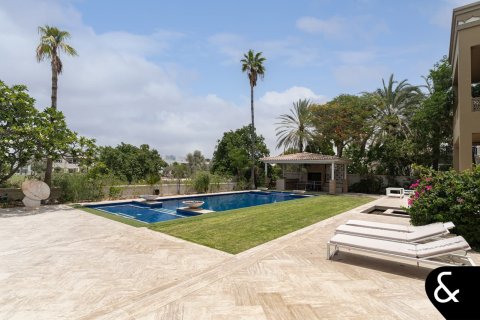 Вилла Emirates Hills, Дубай, БАӘ-да 7 жатын бөлмелер, 1059 м² № 667084 - фото 14