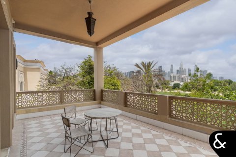Вилла Emirates Hills, Дубай, БАӘ-да 7 жатын бөлмелер, 1059 м² № 667084 - фото 10
