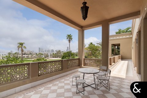 Вилла Emirates Hills, Дубай, БАӘ-да 7 жатын бөлмелер, 1059 м² № 667084 - фото 11