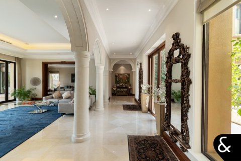 Вилла Emirates Hills, Дубай, БАӘ-да 7 жатын бөлмелер, 1059 м² № 667084 - фото 19