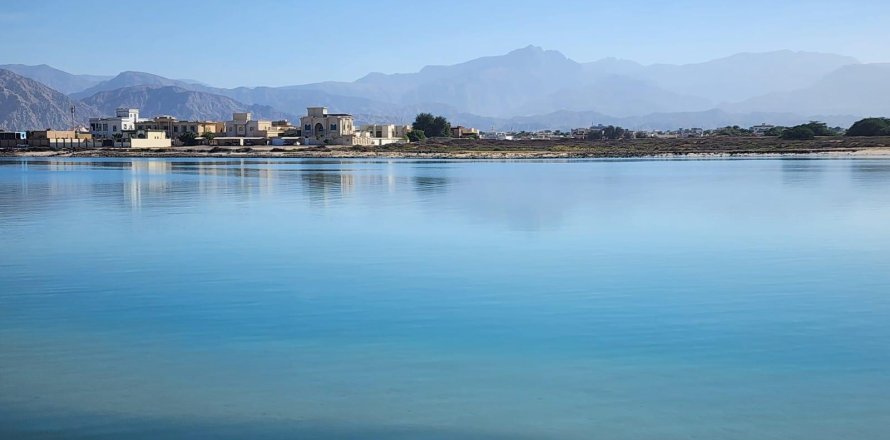 Tokë në Al Mairid, Ras Al Khaimah, Emiratet e Bashkuara Arabe 451 m2. № 656605