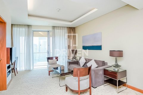 Apartment in Downtown Dubai (Downtown Burj Dubai), UAE 1 bedroom, 68 sq.m. № 601932 - photo 2