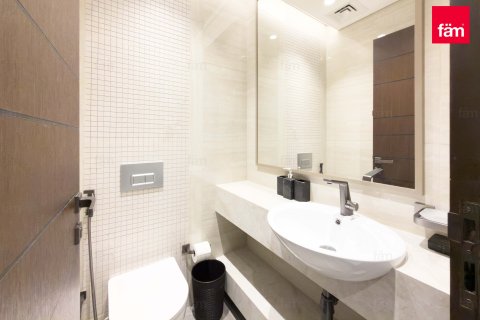 Apartment til salg i Business Bay, Dubai, UAE 2 soveværelser, 137.2 kvm № 686253 - foto 16