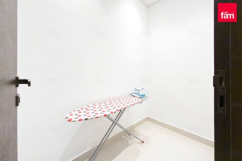 Apartment til salg i Business Bay, Dubai, UAE 2 soveværelser, 137.2 kvm № 686253 - foto 18