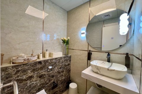 Apartmen di Jumeirah Lake Towers, Dubai, UAE 1 bilik tidur, 69.41990869 meter persegi № 692038 - foto 13