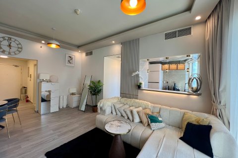 Apartmen di Jumeirah Lake Towers, Dubai, UAE 1 bilik tidur, 69.41990869 meter persegi № 692038 - foto 5