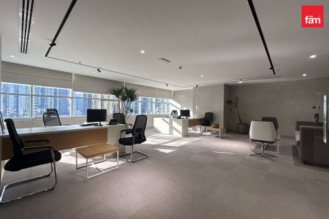 Dubai, BAE’de kiralık ofis 111.4 m&sup2; No 755017 - fotoğraf 18