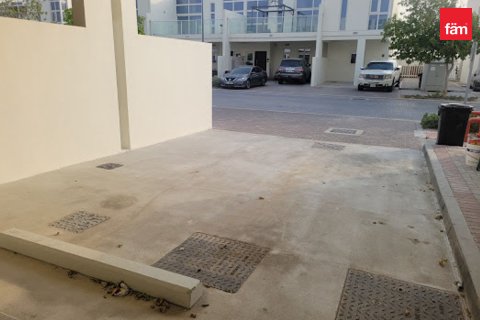 Kamienica do wynajęcia w Dubai, ZEA 4 sypialnie, 181 mkw., nr 755022 - zdjęcie 9