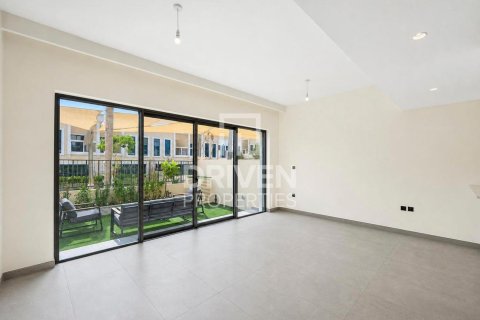Üürile anda ridamaja asukohaga Damac Lagoons, Dubai, AÜE: 4 magamistoaga, 144 m² Nr 765492 - pilt 2