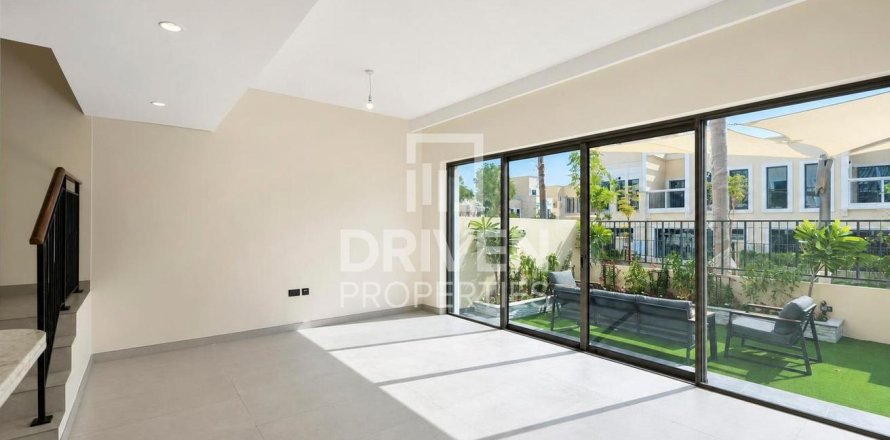 Ridamaja asukohaga Damac Lagoons, Dubai, AÜE: 4 magamistoaga, 144 m² Nr 765492