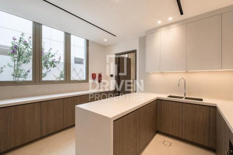 Βίλα σε Jumeirah Park, Dubai, ΗΑΕ 5 υπνοδωμάτια, 560.95 τ.μ. Αρ. 765494 - φωτογραφία 23