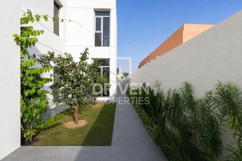 Βίλα σε Jumeirah Park, Dubai, ΗΑΕ 5 υπνοδωμάτια, 560.95 τ.μ. Αρ. 765494 - φωτογραφία 2