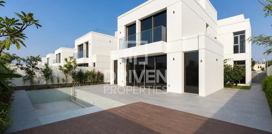 Villa à Jumeirah Park, Dubai, EAU: 5 chambres, 560.95 m2 № 765494