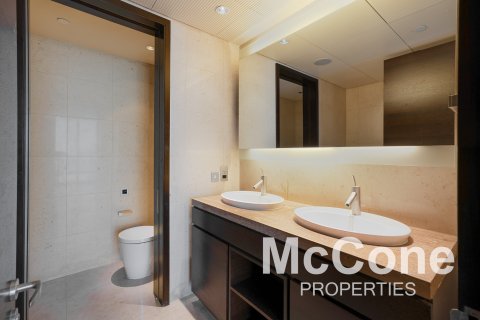 Apartament në Downtown Dubai (Downtown Burj Dubai), Emiratet e Bashkuara Arabe 2 dhoma gjumi, 191.01 m2. № 587240 - Foto 13