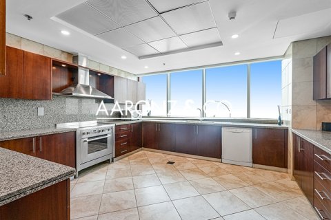 Apartment til leje i Jumeirah Beach Residence, Dubai, UAE 4 soveværelser, 312 kvm № 690562 - foto 17