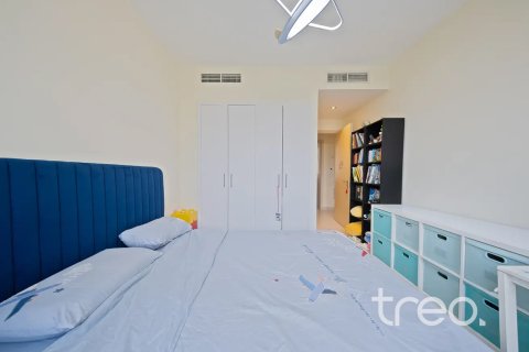 Townhouse in Reem, Dubai, UAE 3 bedrooms, 220.27 sq.m. № 741104 - photo 18