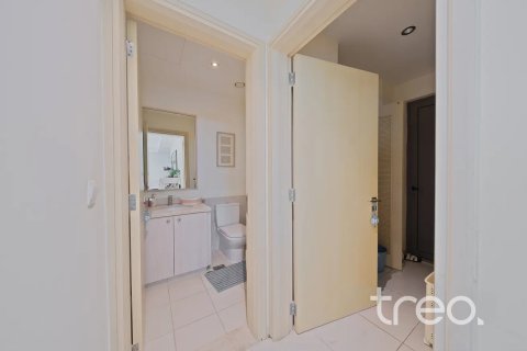Townhouse in Reem, Dubai, UAE 3 bedrooms, 220.27 sq.m. № 741104 - photo 20