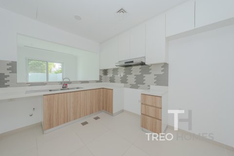 Shtëpi në qytet në Dubai, Emiratet e Bashkuara Arabe 3 dhoma gjumi, 179.02 m2. № 741109 - Foto 18