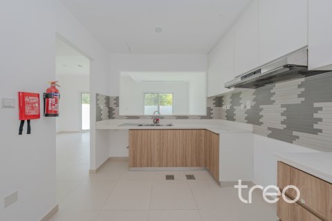 Σπίτι σε Dubai Land, Dubai, ΗΑΕ 3 υπνοδωμάτια, 179.02 τ.μ. Αρ. 741109 - φωτογραφία 16