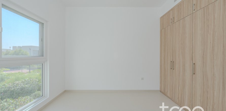 Σπίτι σε Dubai Land, Dubai, ΗΑΕ 3 υπνοδωμάτια, 179.02 τ.μ. Αρ. 741109