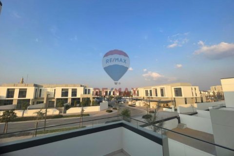Al Furjan, Dubai, संयुक्त अरब अमीरात में टाउनहाउस, 4 बेडरूम, 335.9 वर्ग मीटर, संख्या 571398 - फ़ोटो 3