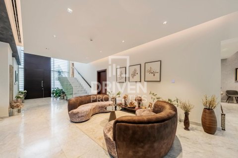 Villa til salgs i Mohammed Bin Rashid City, Dubai, Emiratene 5 soverom, 715 kvm Nr. 682683 - Foto 2