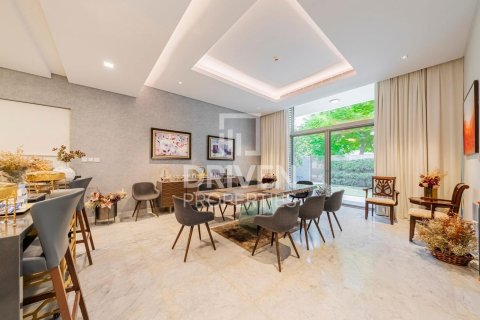 Villa til salgs i Mohammed Bin Rashid City, Dubai, Emiratene 5 soverom, 715 kvm Nr. 682683 - Foto 8