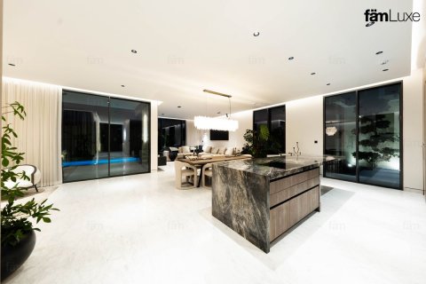Villa te koop in Tilal Al Ghaf, Dubai, VAE 5 slaapkamers, 619 vr.m., nr 692985 - foto 2