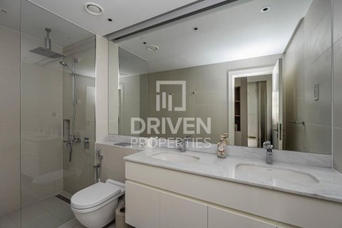 Apartmen di Jumeirah, Dubai, UAE 2 bilik tidur, 120.31 meter persegi № 768678 - foto 8