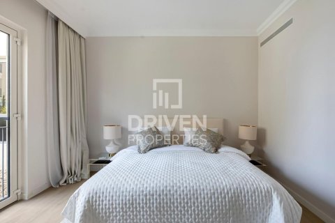 Apartmen di Jumeirah, Dubai, UAE 2 bilik tidur, 120.31 meter persegi № 768678 - foto 11