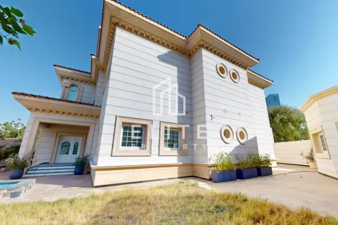 Villa i Dubai, UAE 6 soveværelser № 681913