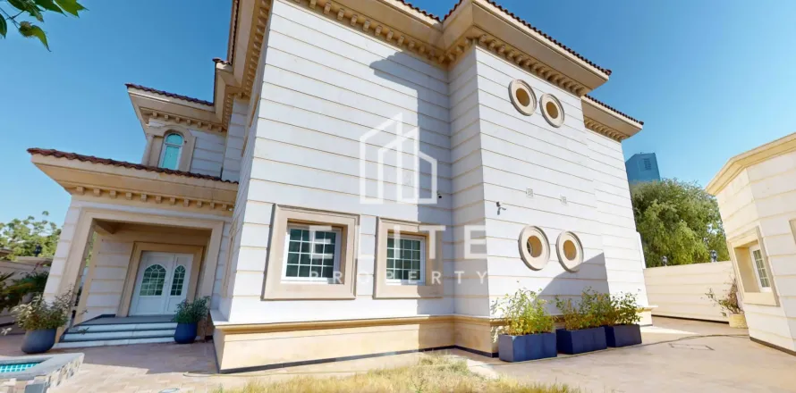 Villa i Dubai, UAE 6 soveværelser № 681913
