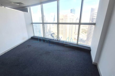 Office til leje i Dubai, UAE 136.5 kvm № 662069 - foto 1