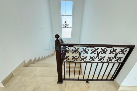 Huvila Al Barsha, Dubai, Arabiemiraatit 5 makuuhuonetta, 371.6 m2 № 662068 - kuva 28