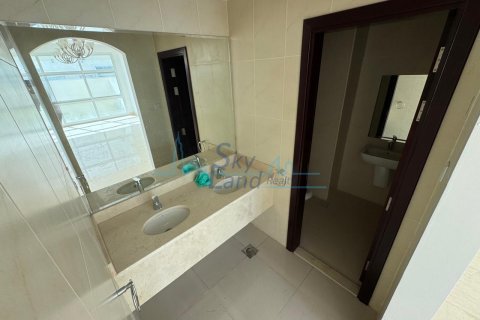 Huvila Al Barsha, Dubai, Arabiemiraatit 5 makuuhuonetta, 371.6 m2 № 662068 - kuva 9