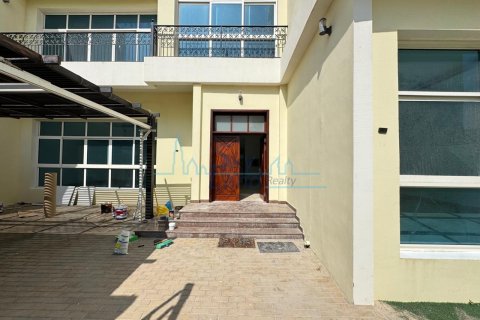Huvila Al Barsha, Dubai, Arabiemiraatit 5 makuuhuonetta, 371.6 m2 № 662068 - kuva 16