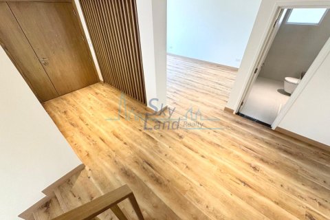 Vila u gradu Jumeirah, Dubai, UAE 5 spavaće sobe, 418.1 m2 Br. 662072 - Slika 29