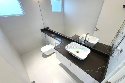 Vila u gradu Jumeirah, Dubai, UAE 5 spavaće sobe, 418.1 m2 Br. 662072 - Slika 13