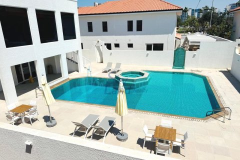Vila u gradu Jumeirah, Dubai, UAE 5 spavaće sobe, 418.1 m2 Br. 662072 - Slika 33