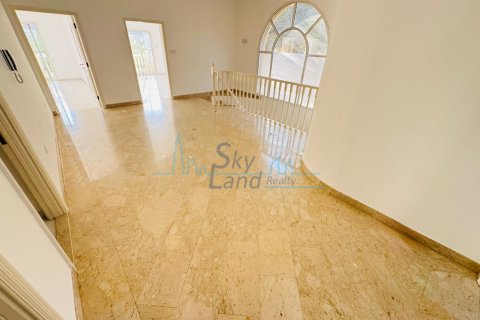 Huvila Umm Suqeim, Dubai, Arabiemiraatit 5 makuuhuonetta, 371.6 m2 № 662070 - kuva 29