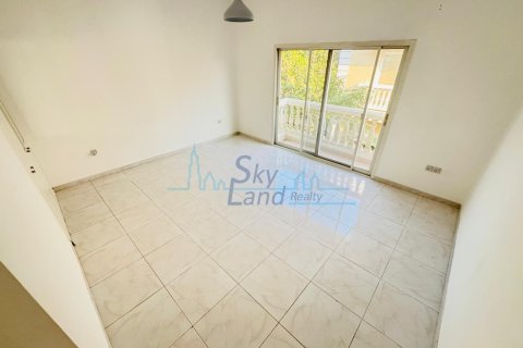 Huvila Umm Suqeim, Dubai, Arabiemiraatit 5 makuuhuonetta, 371.6 m2 № 662070 - kuva 23