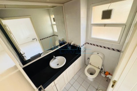 Huvila Umm Suqeim, Dubai, Arabiemiraatit 5 makuuhuonetta, 371.6 m2 № 662070 - kuva 13