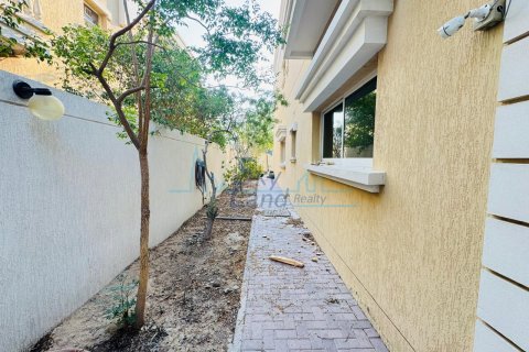 Huvila Umm Suqeim, Dubai, Arabiemiraatit 5 makuuhuonetta, 371.6 m2 № 662070 - kuva 19