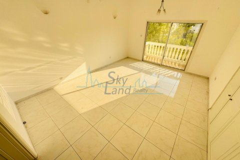 Huvila Umm Suqeim, Dubai, Arabiemiraatit 5 makuuhuonetta, 371.6 m2 № 662070 - kuva 22