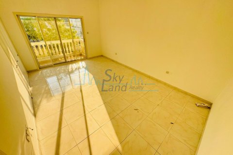 Huvila Umm Suqeim, Dubai, Arabiemiraatit 5 makuuhuonetta, 371.6 m2 № 662070 - kuva 24