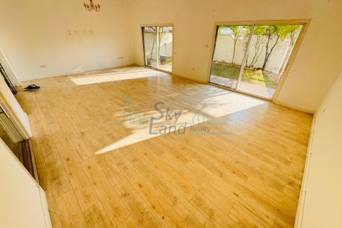 Huvila Umm Suqeim, Dubai, Arabiemiraatit 5 makuuhuonetta, 371.6 m2 № 662070 - kuva 10