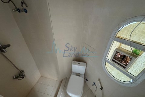 Vila di Umm Suqeim, Dubai, UEA 5 kamar tidur, 464.5 m2 nomor 662071 - foto 21