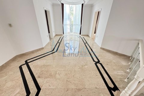 Vila di Umm Suqeim, Dubai, UEA 5 kamar tidur, 464.5 m2 nomor 662071 - foto 25