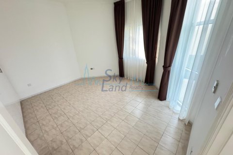 Vila di Umm Suqeim, Dubai, UEA 5 kamar tidur, 464.5 m2 nomor 662071 - foto 24