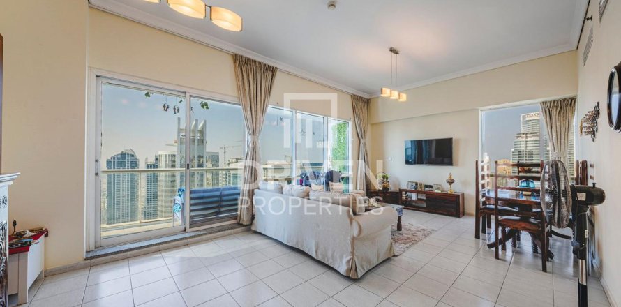 Квартира в Джумейра Лейк Тауэрс, Дубай, ОАЭ 3 спальни, 137м2 № 684342